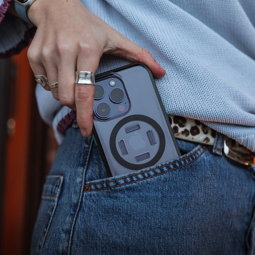 Protective clear magsafe mounting iphone case